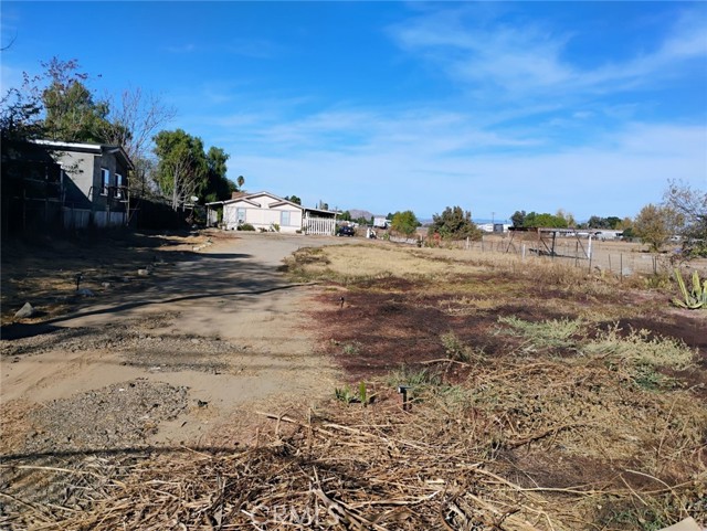 Detail Gallery Image 8 of 8 For 20730 Oleander Ave, Perris,  CA 92570 - 3 Beds | 2 Baths