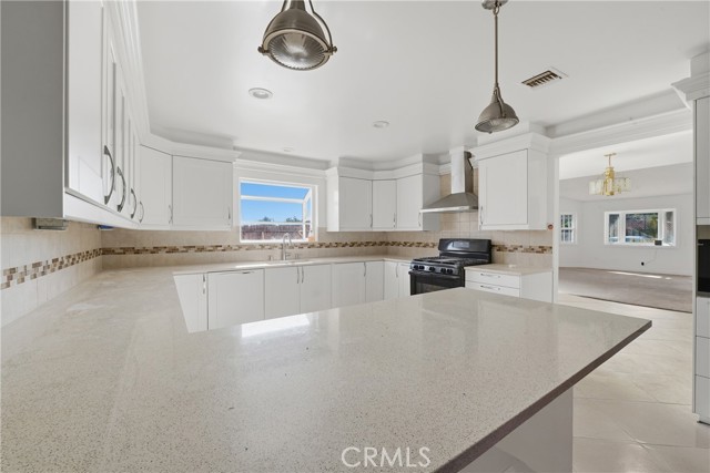 Detail Gallery Image 25 of 67 For 658 Glenmore, Glendale,  CA 91206 - 4 Beds | 3 Baths