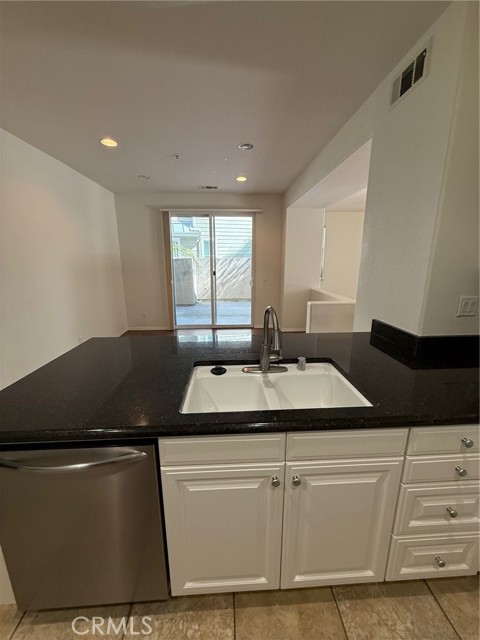 3591 Sacramento Drive, San Luis Obispo CA: https://media.crmls.org/medias/40221326-5087-47c9-b0d8-ecc75b7c1176.jpg