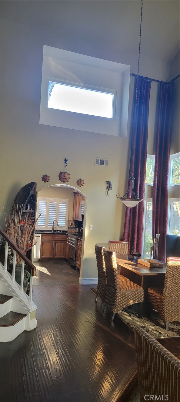 2531 Independence Way, Corona CA: https://media.crmls.org/medias/402225af-b8e5-4fab-a1a7-9be0cc2e7df3.jpg