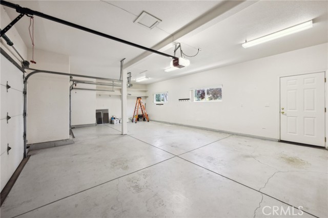 993 Las Palmas Way, San Luis Obispo CA: https://media.crmls.org/medias/40224011-0553-4dde-a411-6b81448fb11b.jpg