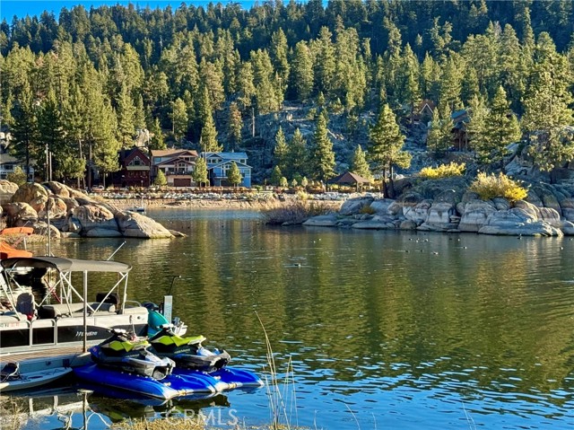 Detail Gallery Image 23 of 28 For 39050 Willow Landing, Big Bear Lake,  CA 92315 - 2 Beds | 2/1 Baths