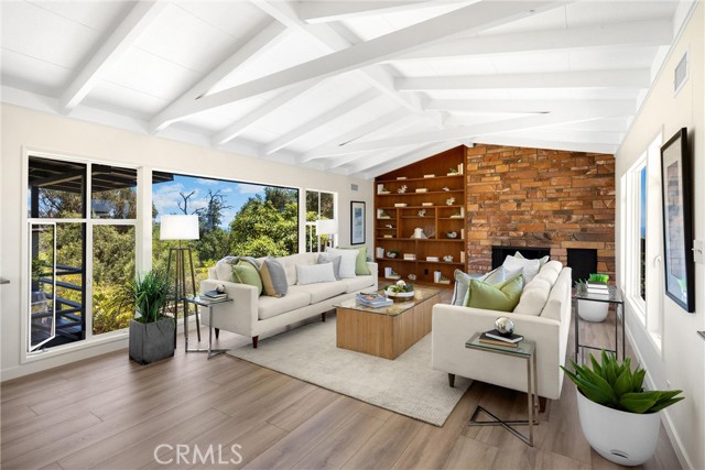 1961 Temple Hills Drive, Laguna Beach CA: https://media.crmls.org/medias/402271dd-da38-4d30-b676-4c7a482e7192.jpg