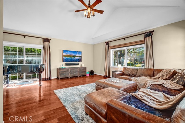 Detail Gallery Image 7 of 65 For 11872 Reagan, Los Alamitos,  CA 90720 - 4 Beds | 5 Baths