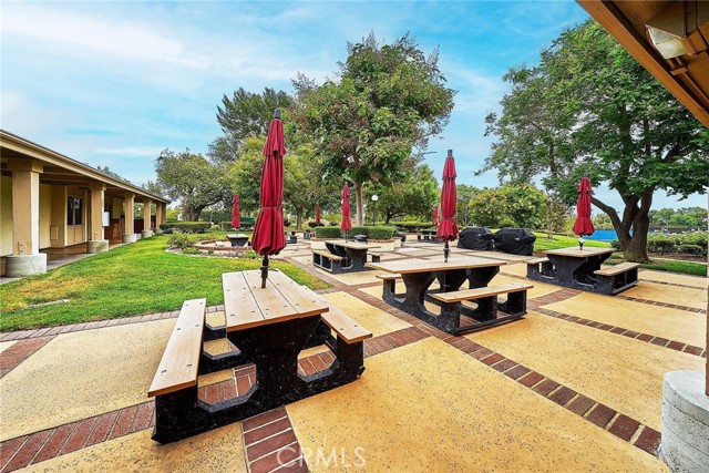 Detail Gallery Image 25 of 30 For 15922 Alta Vista Dr #C,  La Mirada,  CA 90638 - 2 Beds | 2 Baths