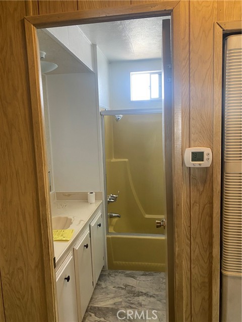 38 Elm Via, Anaheim CA: https://media.crmls.org/medias/40244d88-eec7-419f-8145-3e36c4bb91d1.jpg