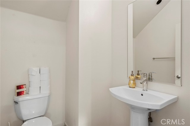 40249c9e 9f7d 4c1a 8305 E016422b619d