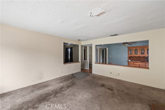 6210 Halsted, Alta Loma CA: https://media.crmls.org/medias/4025595e-70c1-4ef2-aed3-b7ddff04b464.jpg