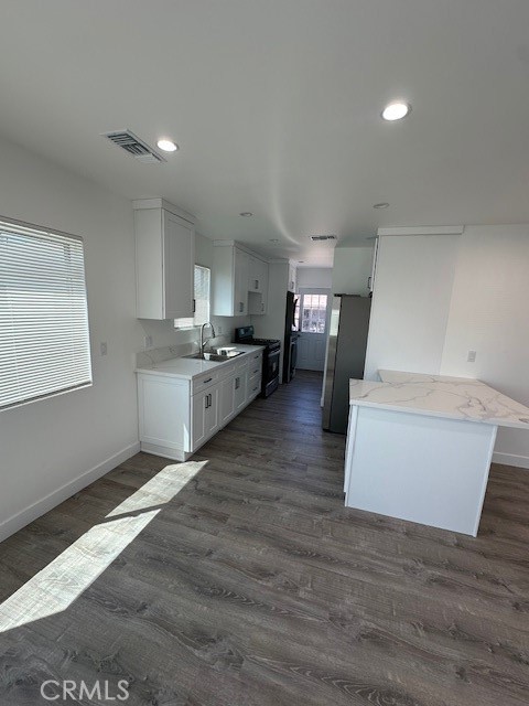 Detail Gallery Image 5 of 11 For 8253 Morse Ave, North Hollywood,  CA 91605 - 3 Beds | 2 Baths