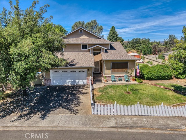 Detail Gallery Image 2 of 60 For 2165 Oakcrest Dr, Lakeport,  CA 95453 - 4 Beds | 2/1 Baths