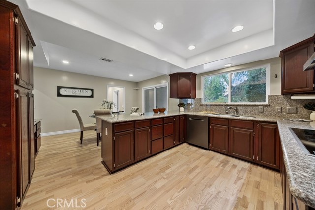 Detail Gallery Image 7 of 43 For 11661 Anderson, Loma Linda,  CA 92354 - 4 Beds | 3 Baths