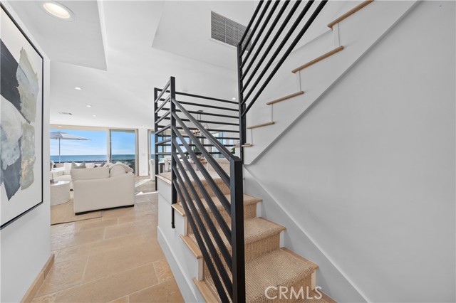 Detail Gallery Image 21 of 46 For 35275 Beach Rd, Dana Point,  CA 92624 - 4 Beds | 4 Baths