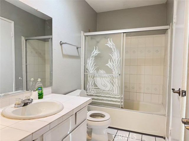 Detail Gallery Image 15 of 19 For 9100 Acacia Ave, Fontana,  CA 92335 - 2 Beds | 1/1 Baths