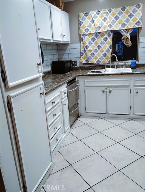 Detail Gallery Image 5 of 20 For 12600 Van Nuys Bld #46,  Pacoima,  CA 91331 - 2 Beds | 2 Baths