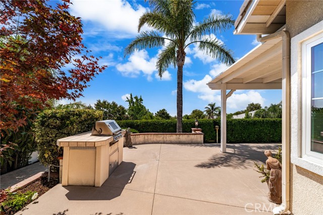 12693 Ridgecrest Drive, Rancho Cucamonga CA: https://media.crmls.org/medias/4029767f-08e9-4598-86e8-26a713424456.jpg