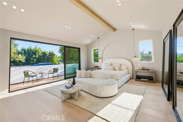 Detail Gallery Image 22 of 41 For 16782 Otsego, Encino,  CA 91436 - 6 Beds | 6/1 Baths