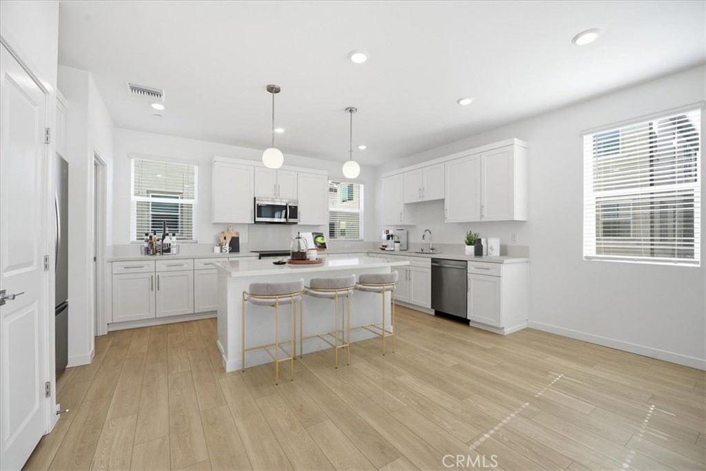 MLS #IV25250152 image #10