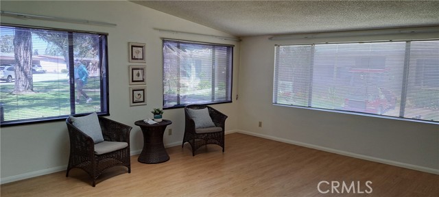 Detail Gallery Image 5 of 12 For 1650 Glenview Rd M12 77g, Seal Beach,  CA 90740 - 2 Beds | 1/1 Baths