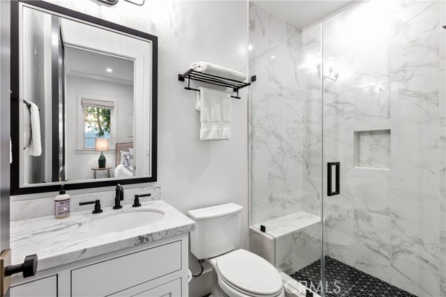 4164 Sunnyslope Avenue, Sherman Oaks CA: https://media.crmls.org/medias/402c9739-a524-41c6-b35b-134af7d50bdc.jpg