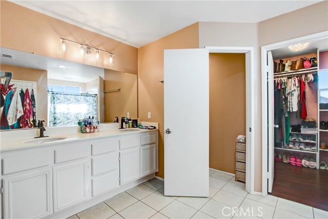 Detail Gallery Image 8 of 14 For 3272 Mariposa, Perris,  CA 92571 - 4 Beds | 2/1 Baths