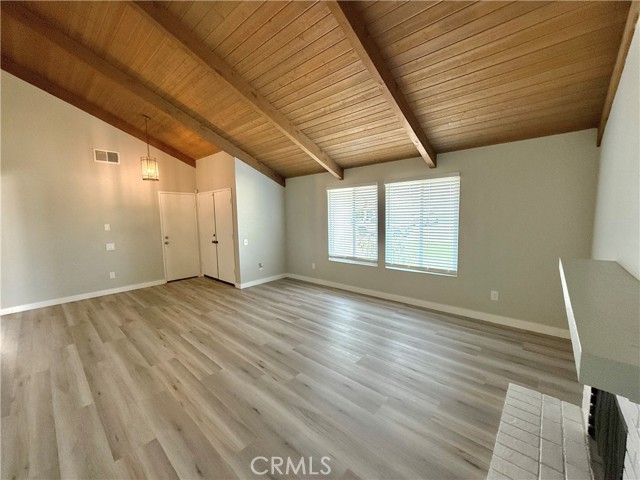 2382 Carlsbad Circle, Hemet CA: https://media.crmls.org/medias/402dc55a-1853-45be-a6b2-f35f4b273489.jpg