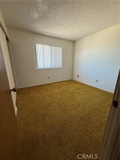 72400 El Paseo Drive, 29 Palms CA: https://media.crmls.org/medias/402ea05c-34ff-421f-85d4-e7b5f540803d.jpg