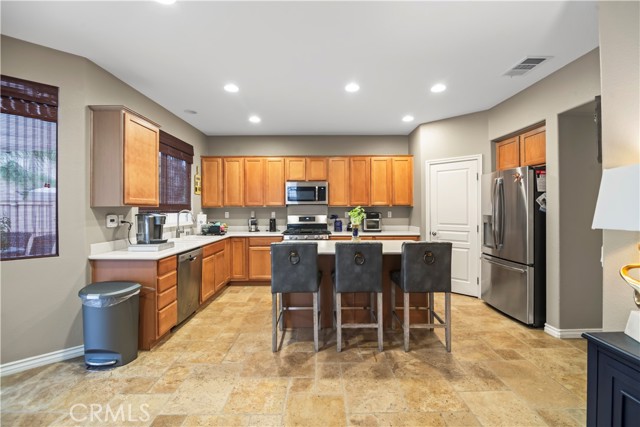 Detail Gallery Image 10 of 29 For 34274 Deergrass Way, Lake Elsinore,  CA 92532 - 3 Beds | 2/1 Baths