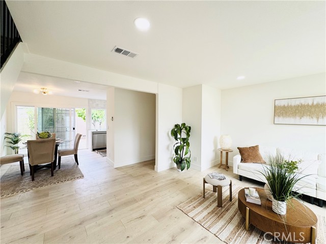 11050 Camden Way, Stanton CA: https://media.crmls.org/medias/402f5419-afc2-4e2d-9407-24dc7e30633a.jpg
