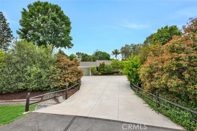 Detail Gallery Image 2 of 28 For 508 Green Acre Dr, Fullerton,  CA 92835 - 4 Beds | 2/1 Baths