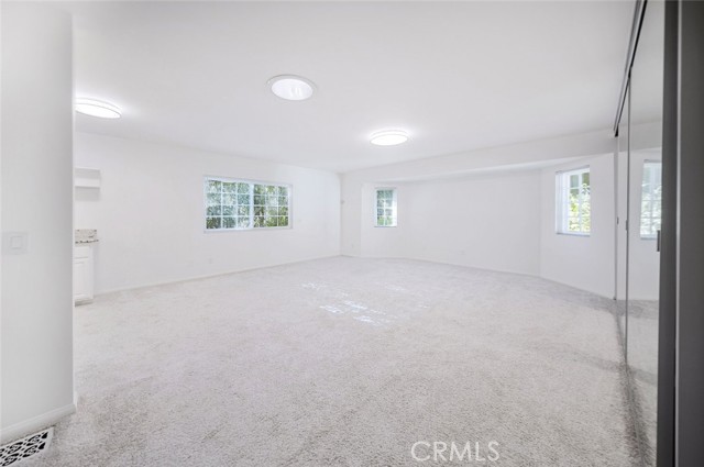 Detail Gallery Image 19 of 52 For 2255 E Chevy Chase Dr, Glendale,  CA 91206 - 4 Beds | 3 Baths