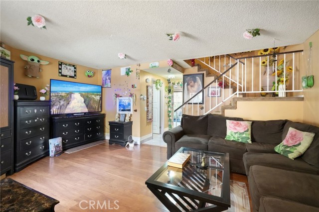Detail Gallery Image 6 of 38 For 13540 Hubbard St #21,  Sylmar,  CA 91342 - 2 Beds | 1/1 Baths