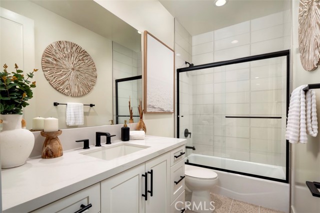 Detail Gallery Image 19 of 23 For 18021 Roch Ct, Fountain Valley,  CA 92708 - 4 Beds | 3/1 Baths