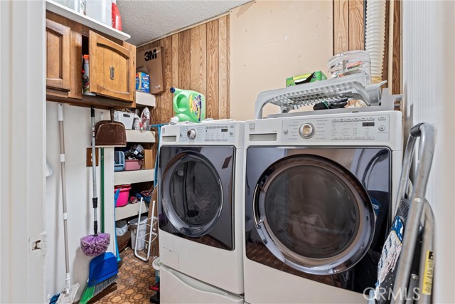 Detail Gallery Image 16 of 35 For 41009 17th, Palmdale,  CA 93551 - 5 Beds | 3 Baths