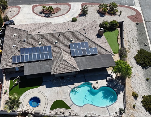 Detail Gallery Image 6 of 75 For 16324 Crown Valley, Apple Valley,  CA 92307 - 4 Beds | 3 Baths