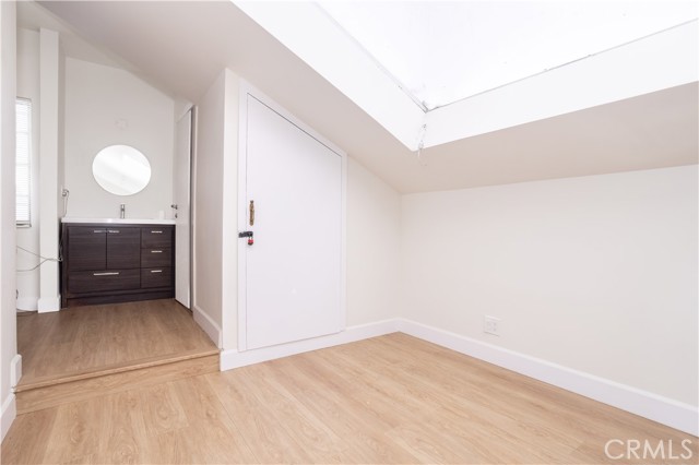 Detail Gallery Image 15 of 46 For 13331 Moorpark St #319,  Sherman Oaks,  CA 91423 - 2 Beds | 2 Baths