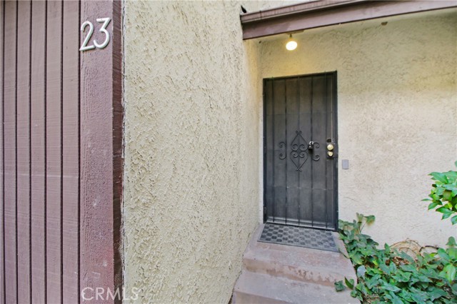 Detail Gallery Image 3 of 14 For 8283 Willis Ave #23,  Panorama City,  CA 91402 - 2 Beds | 3 Baths