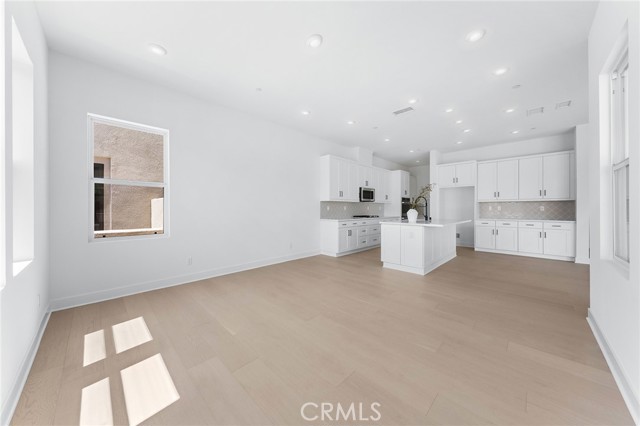 Detail Gallery Image 13 of 57 For 123 Bosal, Irvine,  CA 92618 - 3 Beds | 3/1 Baths