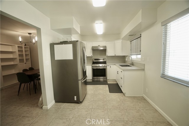 Detail Gallery Image 12 of 48 For 220 N Moore Ave #D,  Monterey Park,  CA 91754 - 3 Beds | 2/1 Baths