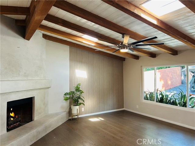 Detail Gallery Image 4 of 25 For 4283 Morro, Woodland Hills,  CA 91364 - 3 Beds | 2 Baths