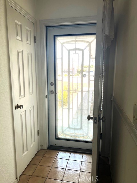 Image 2 of 25 For 360 Dover Court