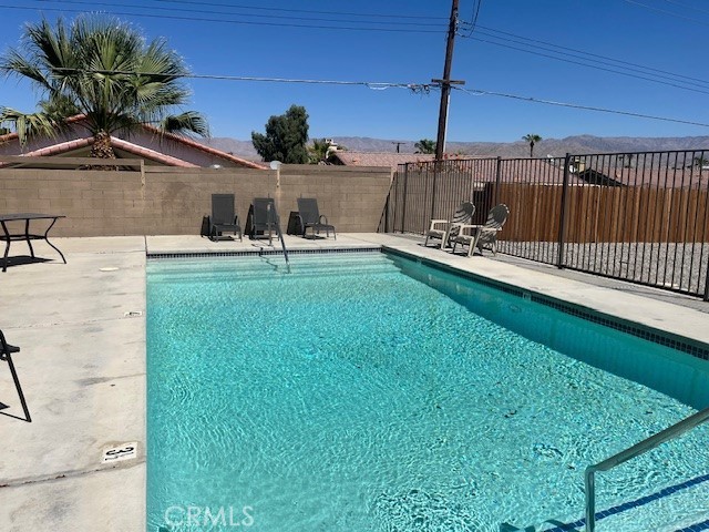 Image 10 of 14 For 79380 Avenue 42  4