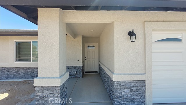 21109 Sioux Road, Apple Valley CA: https://media.crmls.org/medias/4039e971-5740-48bd-9936-ec21cf390225.jpg