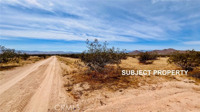 Detail Gallery Image 13 of 26 For 46330404 Earlimart St, Apple Valley,  CA 92307 - – Beds | – Baths