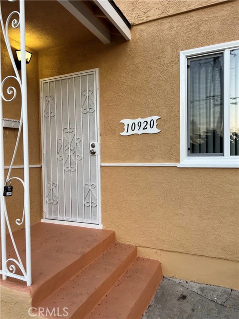 10920 Aletta Avenue, Culver City CA: https://media.crmls.org/medias/403a3030-6ca1-4ae9-b433-094703dd9973.jpg