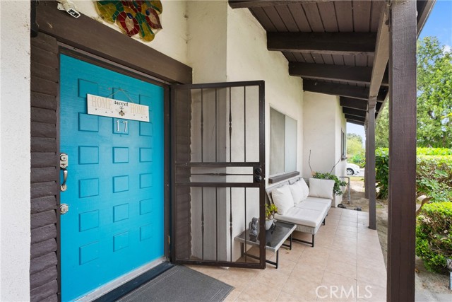 Detail Gallery Image 5 of 44 For 2011 W Katella, Anaheim,  CA 92804 - 4 Beds | 2 Baths