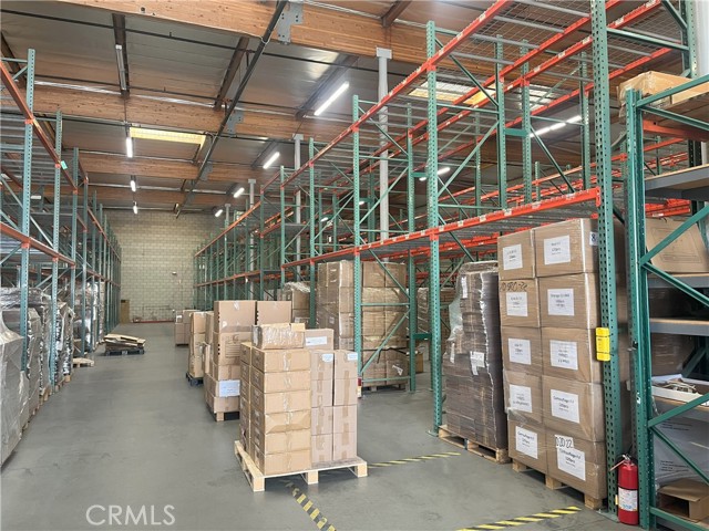 14832 Arrow, Baldwin Park, California 91706, ,Commercial Lease,For Rent,14832 Arrow,CRAR25022466