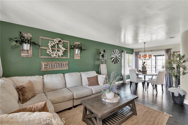 Detail Gallery Image 11 of 52 For 7620 Catawba Ct, Fontana,  CA 92336 - 4 Beds | 3 Baths