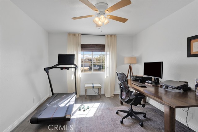 21152 Reliance, Apple Valley CA: https://media.crmls.org/medias/403ae3ba-426b-4aba-9878-d3db786adc03.jpg