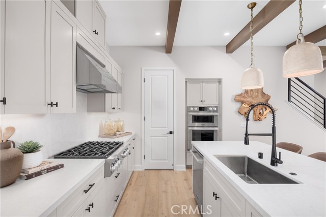 22060 Manarola Way, Walnut CA: https://media.crmls.org/medias/403b619d-7aae-4e31-8e8d-bdcebe5e04fc.jpg