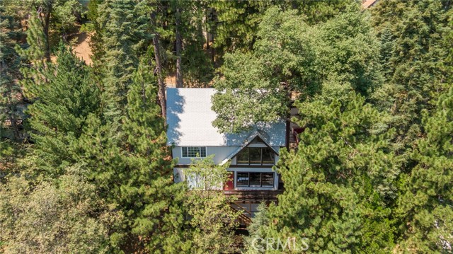 Detail Gallery Image 5 of 29 For 260 S Fairway Dr, Twin Peaks,  CA 92391 - 4 Beds | 3 Baths